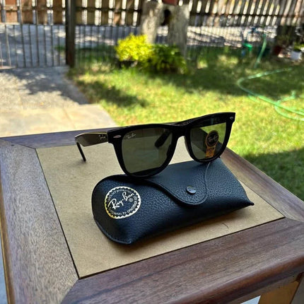 Rayban Wayfarer Negro 54mm ¡Estrena estilo con estas gafas de sol! 😎