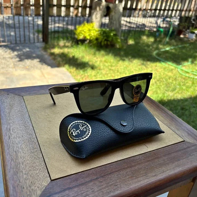 Rayban Wayfarer Negro 54mm ¡Estrena estilo con estas gafas de sol! 😎