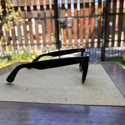 Rayban Wayfarer Negro 54mm ¡Estrena estilo con estas gafas de sol! 😎