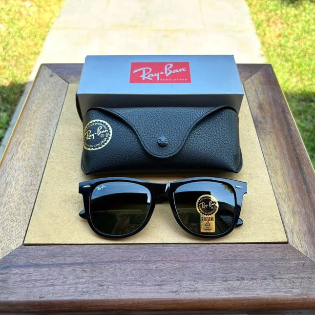 Rayban Wayfarer Negro 54mm ¡Estrena estilo con estas gafas de sol! 😎
