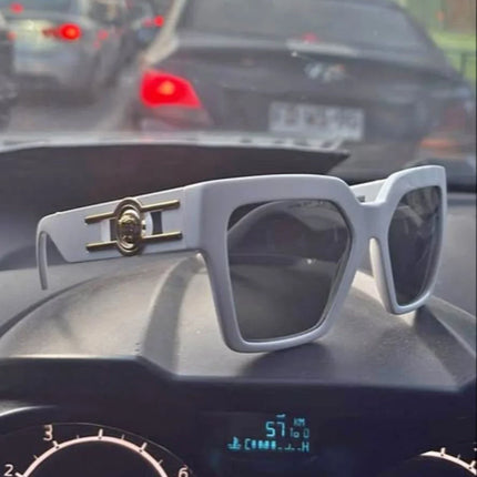 Lentes Versace ¡Luce con estilo este verano! 🌞🕶️