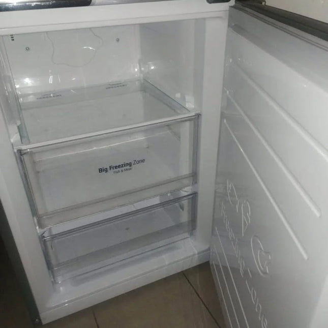 ¡Refrigerador LG Freezer Abajo 306L DoorCooling+ ! ❄️