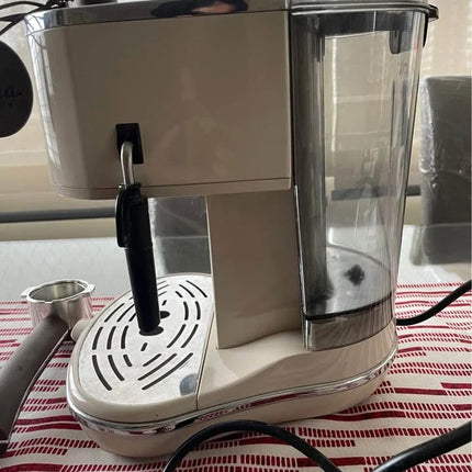 ¡Cafetera DeLonghi Transforma tus mañanas con una cafetera espectacular! ☕️