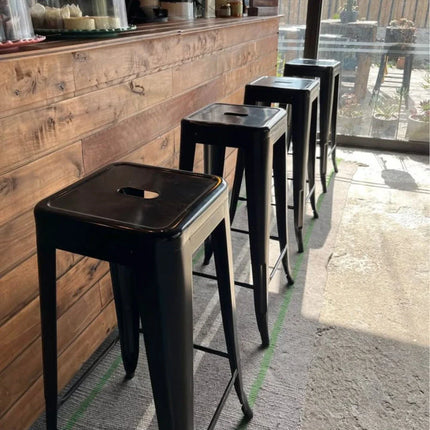 ¡2 Pisos de bar tolix negro! 🍸