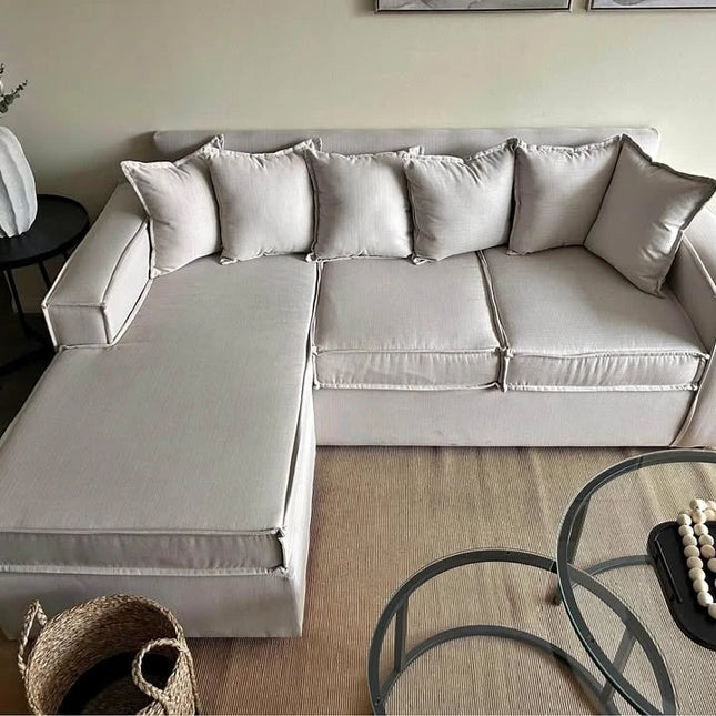 ¡Sofá Beige claro Sitial Home Impecable en Búsqueda de Nuevo Hogar! 🛋️