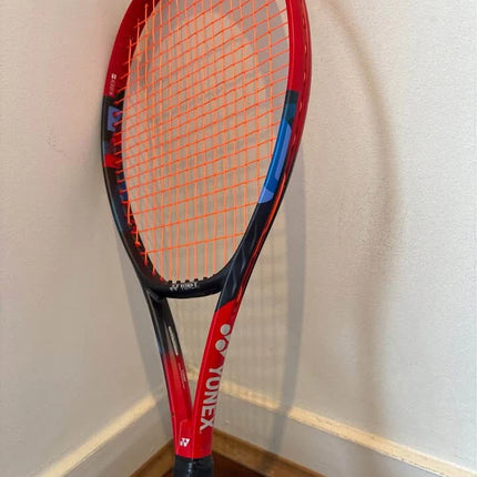 ¡Yonex Vcore 100, casi nueva! 🎾