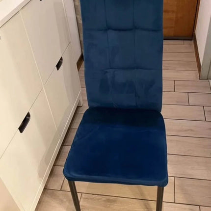¡6 sillas azules casi nuevas esperando por ti!