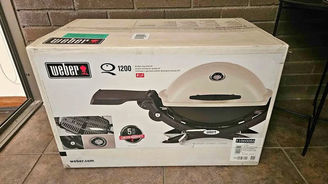 ¡Parrilla Weber a Gas Q 1200, Lista para Estrenar! 🔥