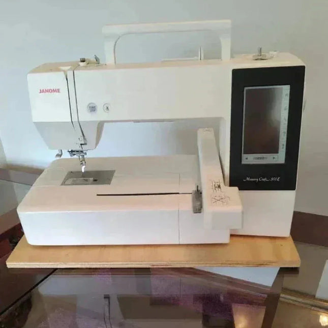 Maquina de bordar nueva Memory Craft 500e
